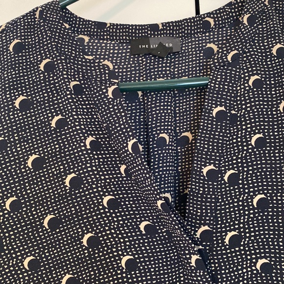 The Limited Ladies Blouse; Large - Picture 2 of 3